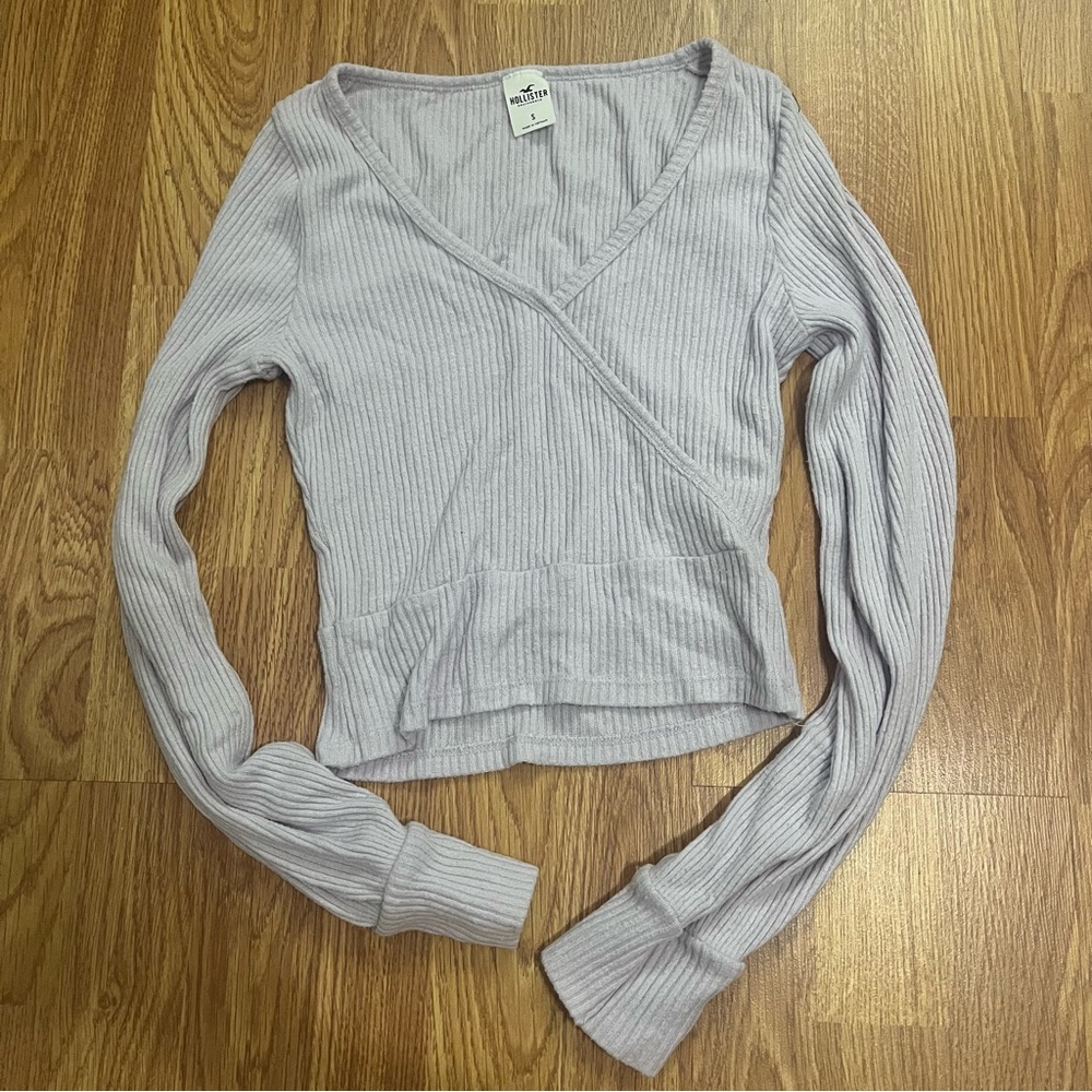 Hollister- Light Purple Long Sleeve Top